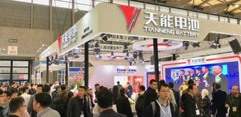 千赢国际有约 与“锂”同行——千赢国际携最新叉车锂电池亮相上海物流展